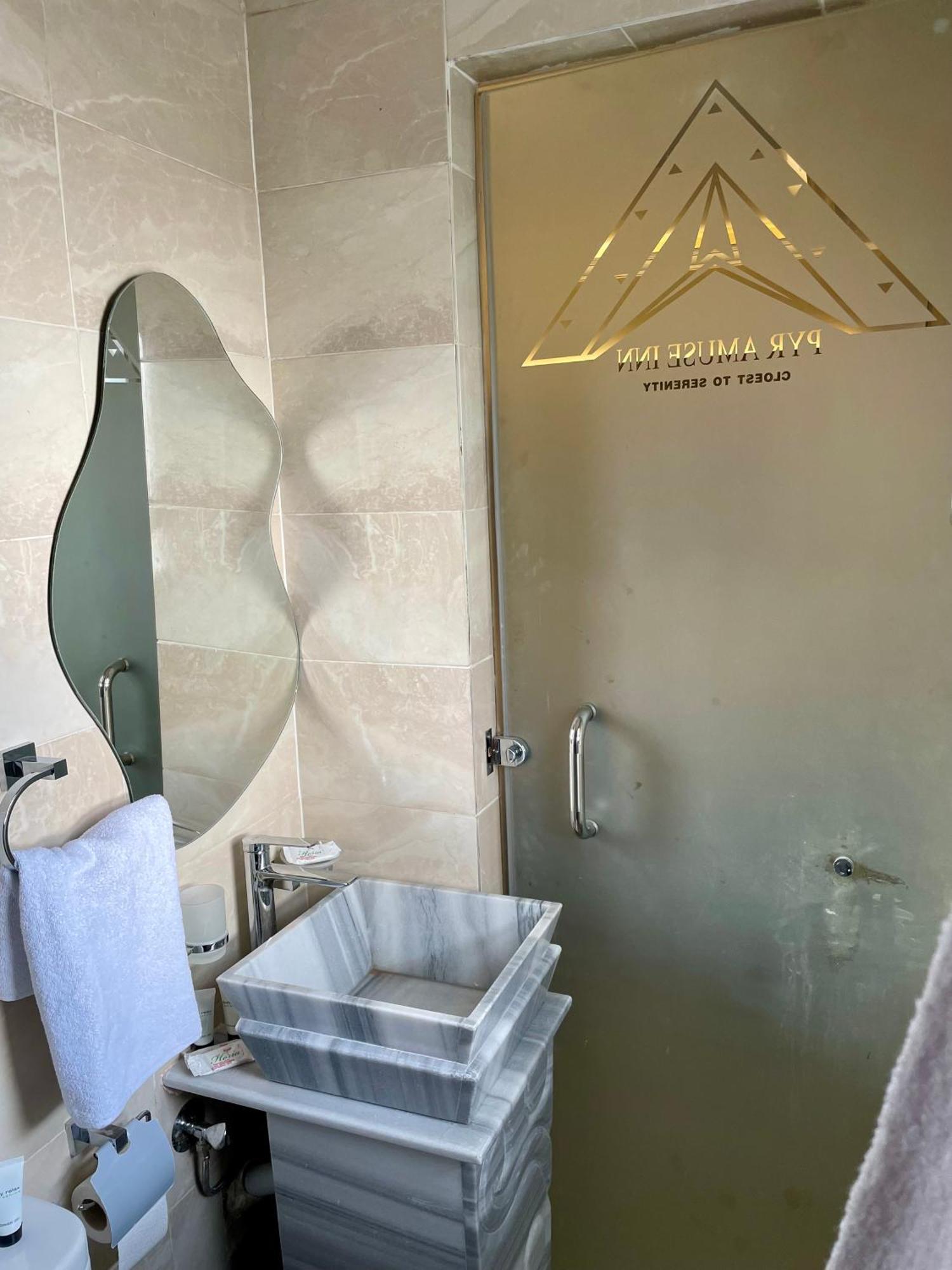 Pyramuse Inn Nazlet el Simman Ngoại thất bức ảnh